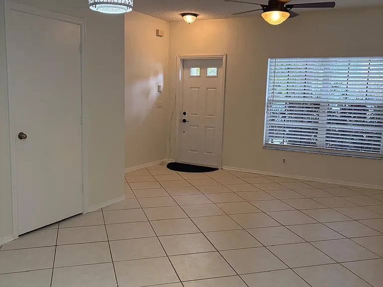 11040 Sand Piper Ct — Photo 2