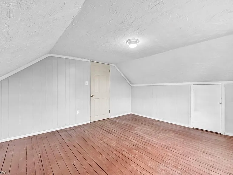 12301 Forest Ave #12301 — Photo 9