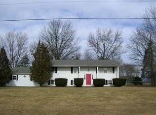 1050 Alexander Spring Rd, Carlisle, PA 17015