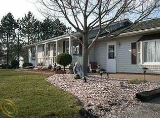 6253 Lake Rd, Millington, MI 48746