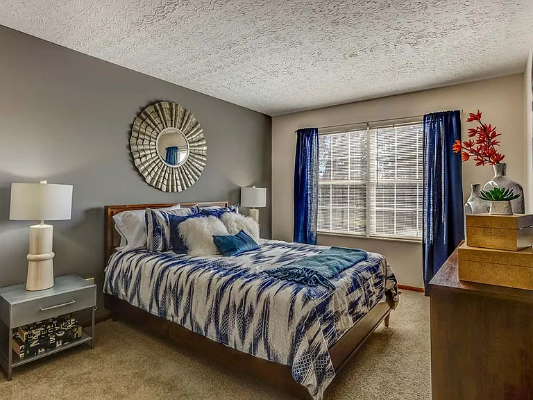 Heathermoor and Bedford Commons Apartments — Photo 16