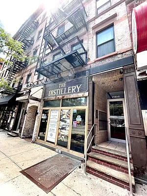 Rented by Astoria Realty | media 27