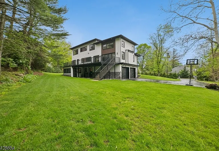 148 Great Hills Rd — Photo 40