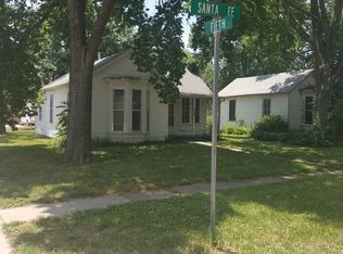 412 E Santa Fe St, Marion, KS 66861