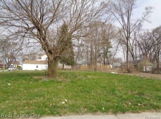 12940 Dwyer St, Hamtramck, MI 48212