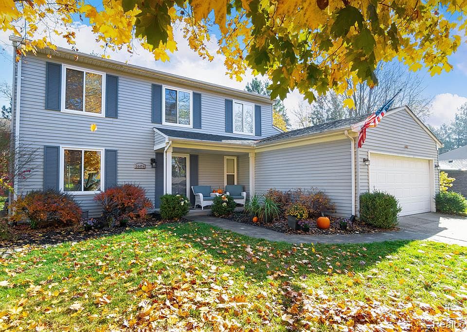 24474 Simmons Dr, Novi, MI 48374 Zillow