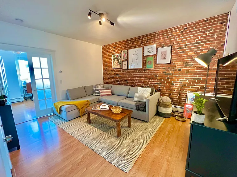 114 Trenton St #2 — Photo 3