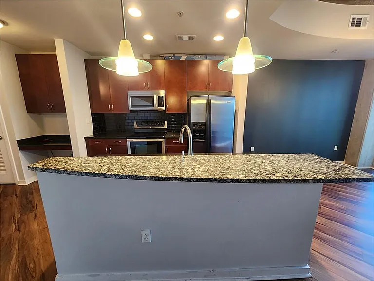 400 W Peachtree St NW #1614 — Photo 7