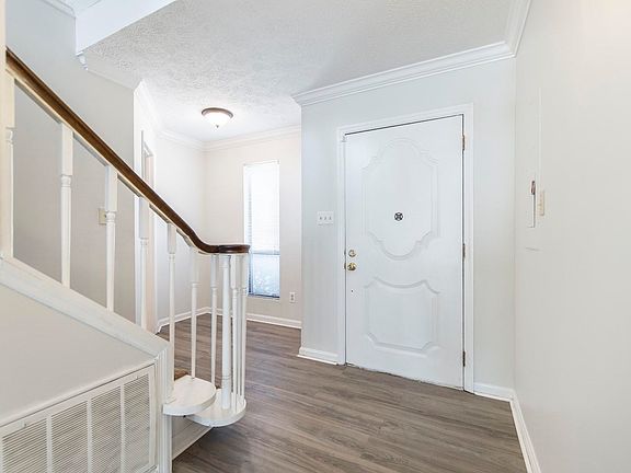 5th image of 112 Leisure Lake Ct