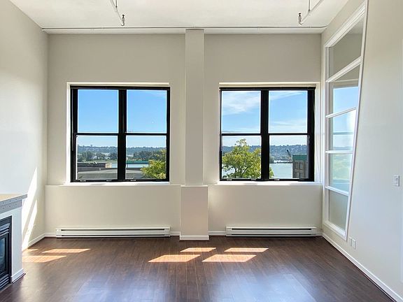 4th image of 549 Columbia St #409