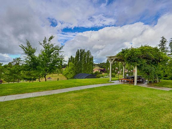 3rd image of 2415 Shirland Park Pl
