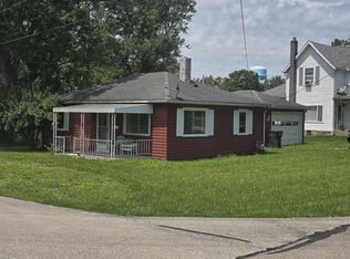680 E Franklin St, Albany, IN 47320