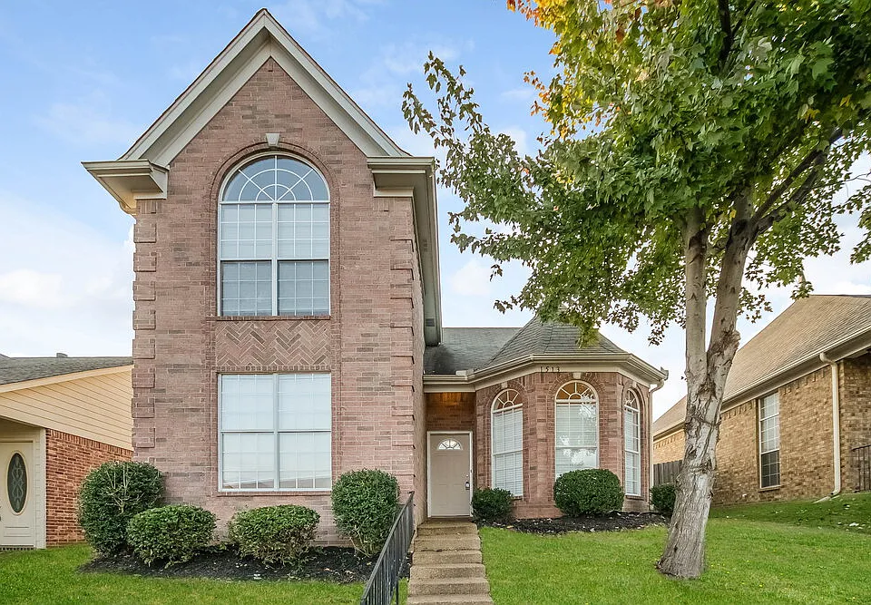 1513 Pemberton Ln