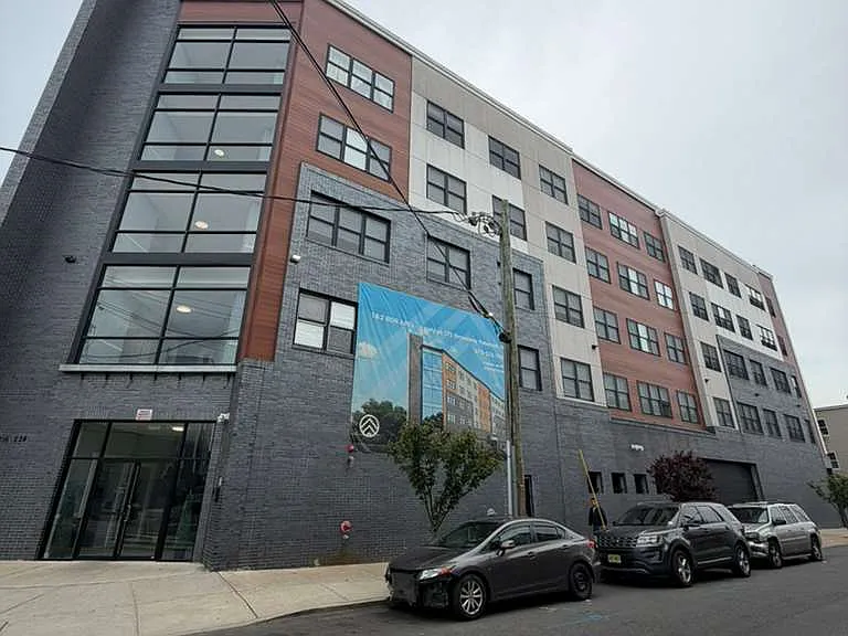 210 Spring St #210 — Photo 1