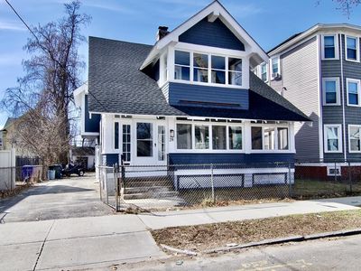 28 Bristol St, Springfield, MA, 01109