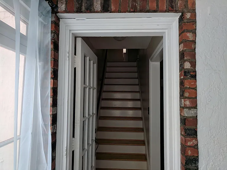 64 Elmwood Ave — Photo 19
