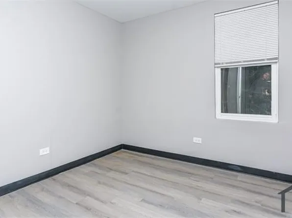 428 W Normal Pkwy #A, Chicago, IL 60621