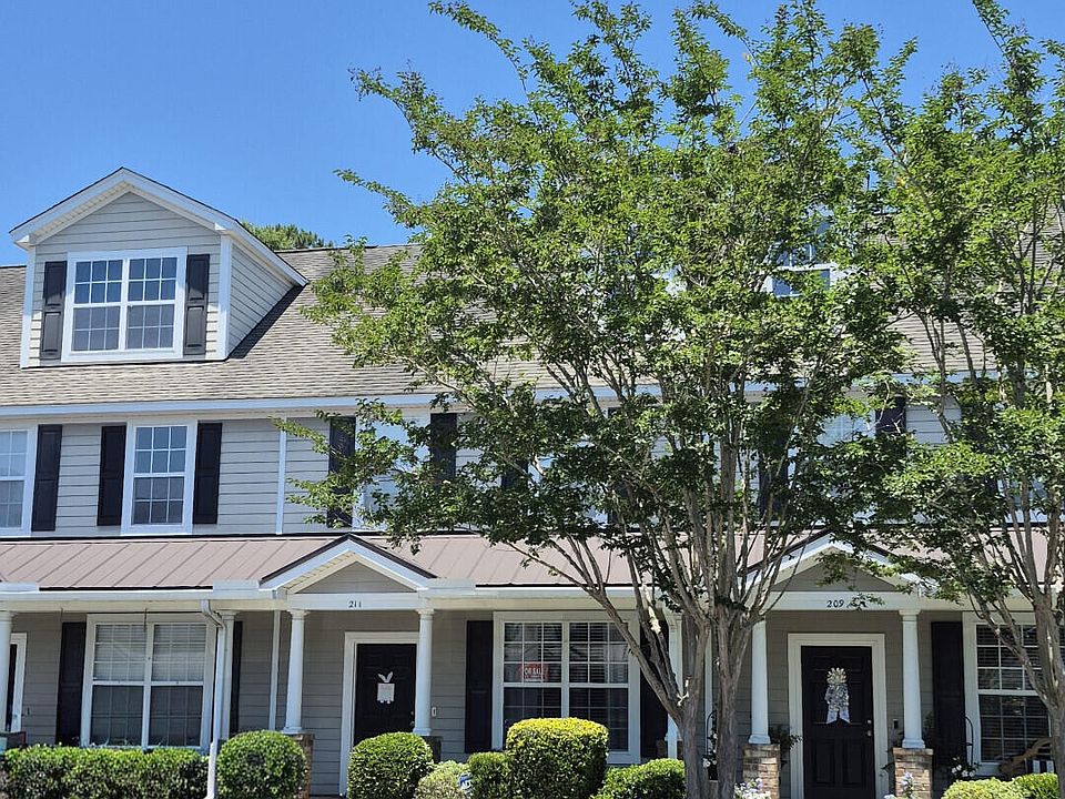 1st image of 211 Hemingway Cir