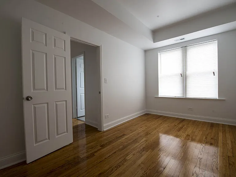 3600 W Franklin — Photo 8