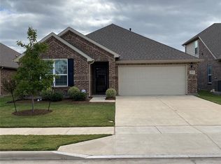 4908 Meadow Falls Dr, Fort Worth, TX 76244