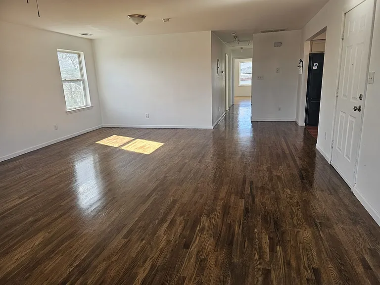 251 S 18th St #2 — Photo 9