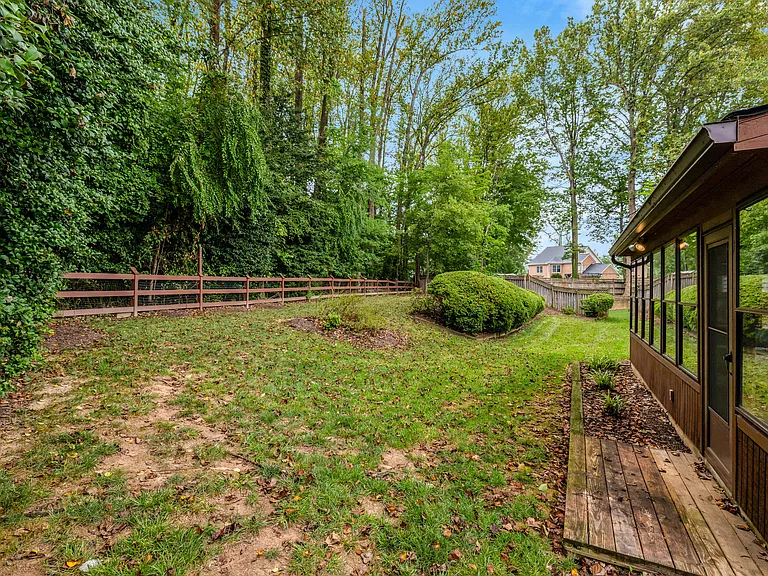 615 Kearney Ct SW — Photo 53