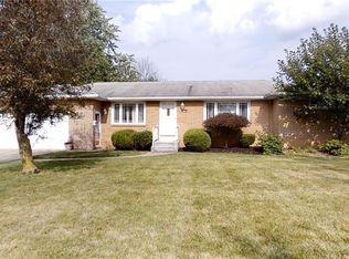 208 W Maplemere Rd, Williamsville, NY 14221