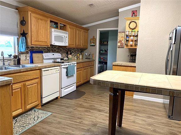 3rd image of 22236 County Road 113 S