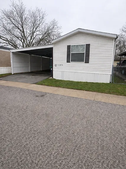 3 bed, 1216 sqft, $1,850 — Photo 2