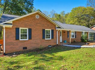 4274 Sunnydell Dr, Winston Salem, NC 27106