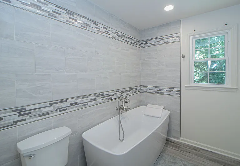 815 Shady Bluff Trl — Photo 20