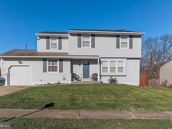 2nd image of 2317 Smiths Ln