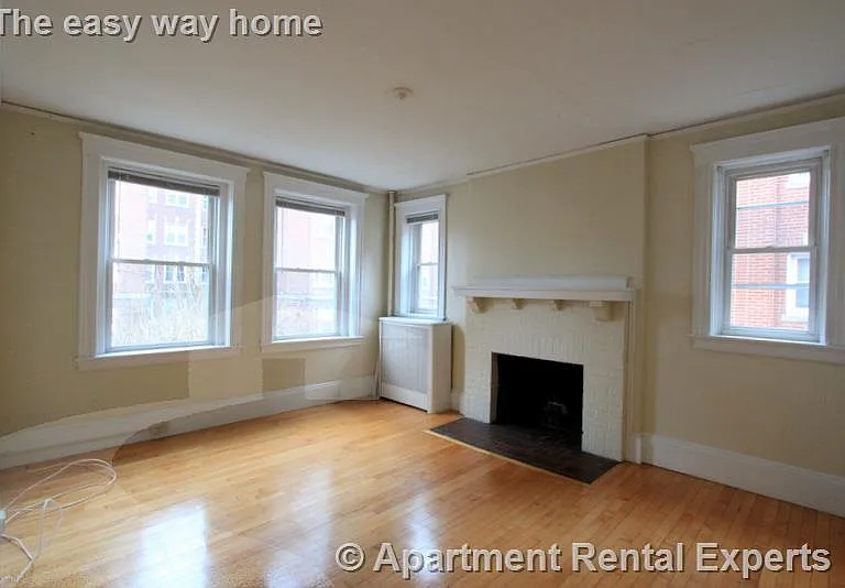 8 Craigie Cir #22 — Photo 1