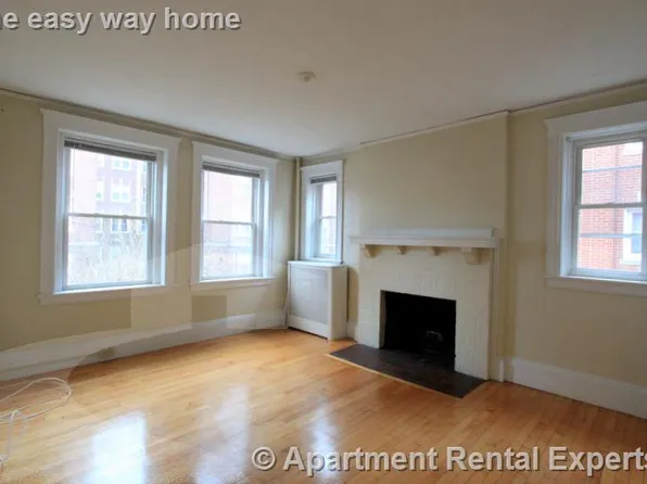 8 Craigie Cir, Cambridge, MA