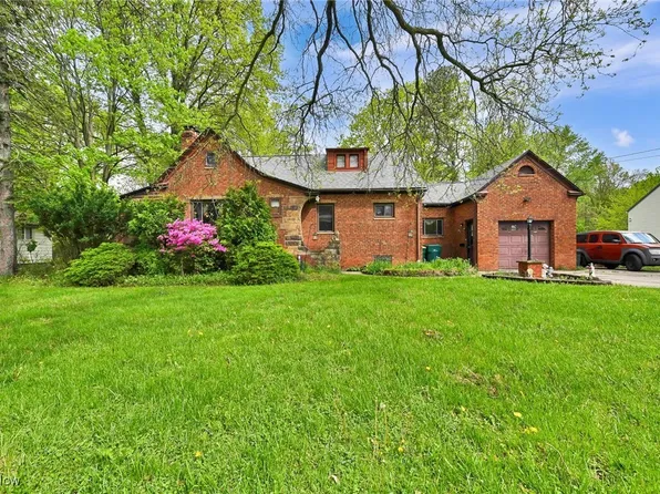 25855 Highland Rd, Richmond Heights, OH 44143