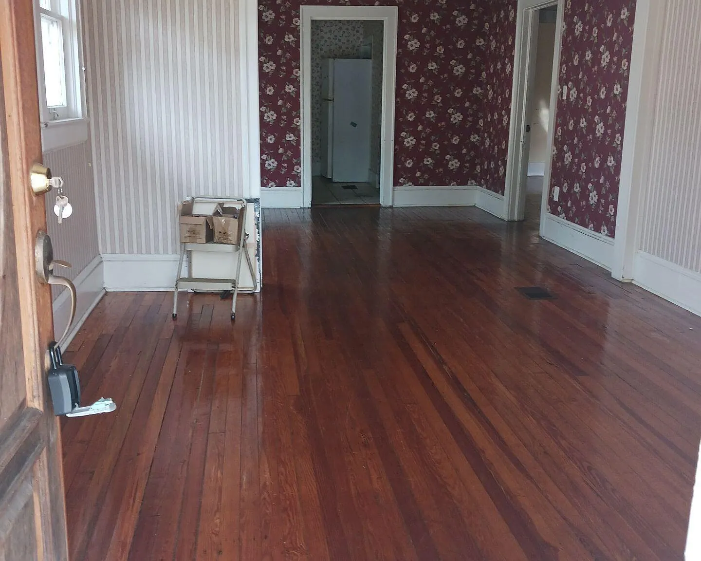 2 bed, 1.0 bath, 1167 sqft, $1,199 — Photo 2