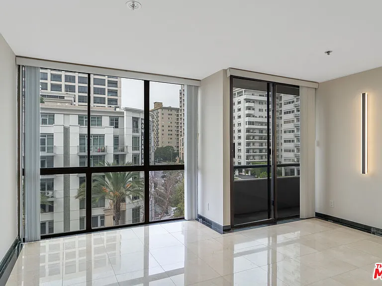 10660 Wilshire Blvd #703 — Photo 11