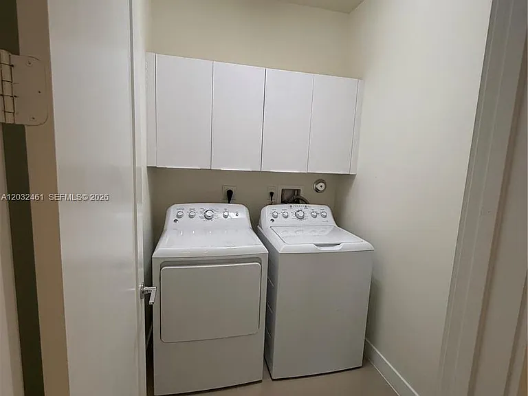 6440 NW 103rd Psge #6440 — Photo 40