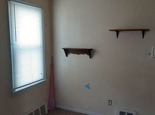 8241 Coolidge Ave, Center Line, MI 48015