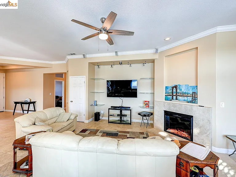 4050 Pier Point — Photo 20