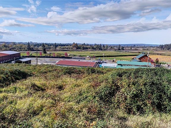 4th image of 631 Sunnyside Blvd SE