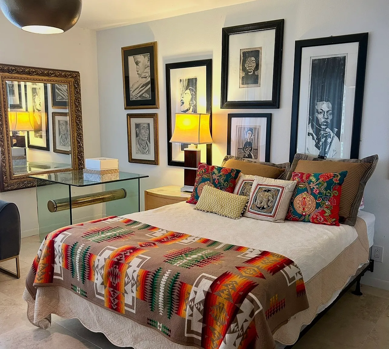 2 bed, 2400 sqft, $750 — Photo 1