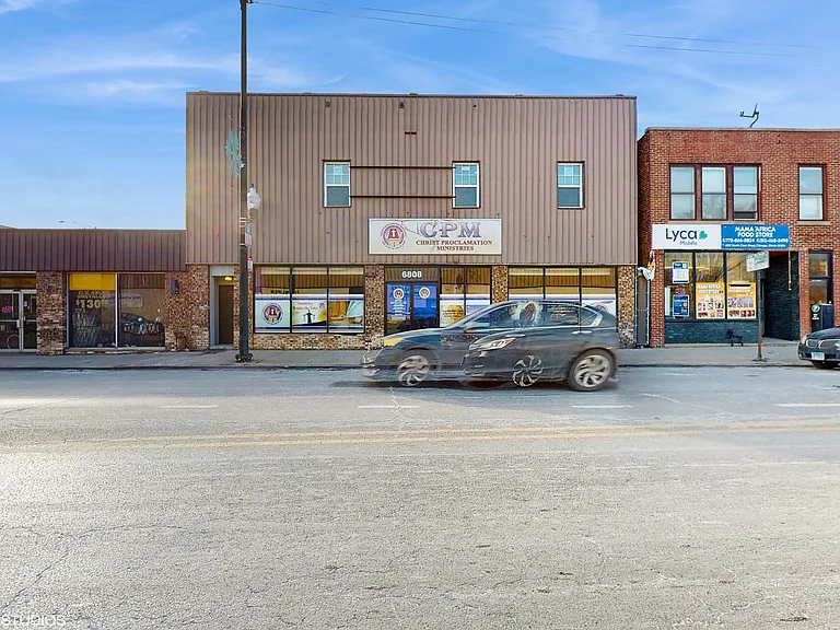6808 N Clark St #2E — Photo 1