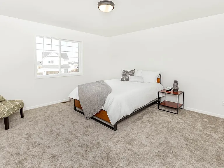 824 Cathy Dr W — Photo 15