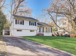 15 Hendrickson Rd, Lawrence Township, NJ 08648