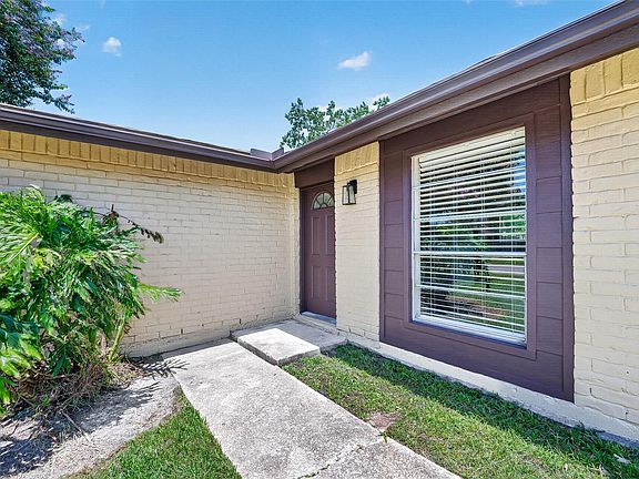 5th image of 3307 Fern Rock Dr