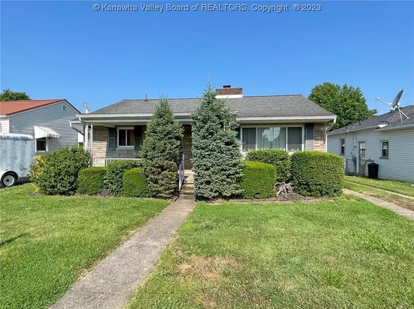 707 Beacon St, Saint Albans, WV 25177