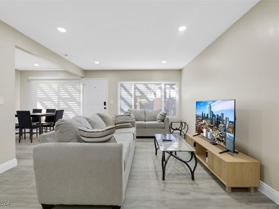 6630 Bubbling Brook Dr Unit B, Las Vegas, NV, 89107