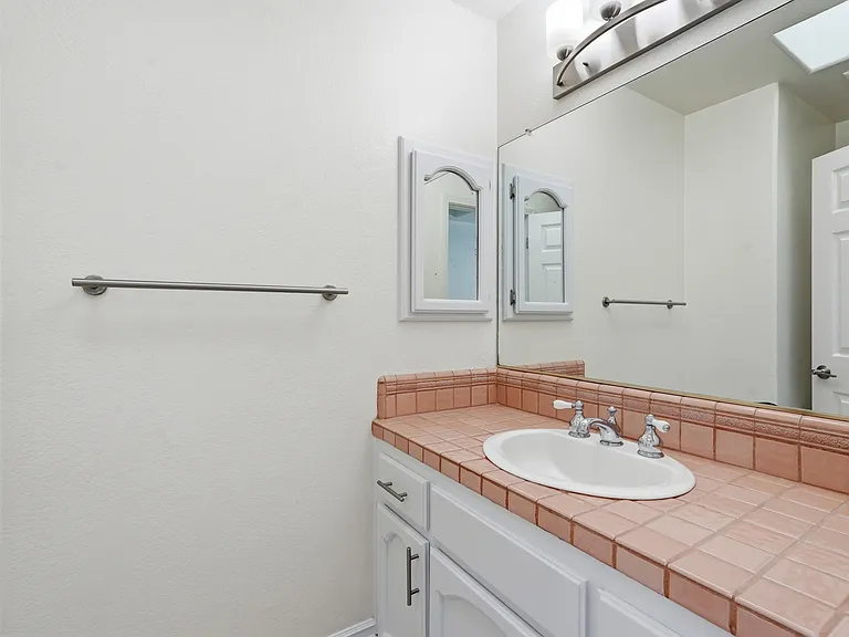 Powder room