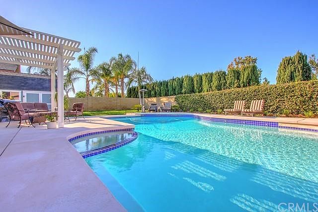 1st image of 5917 E Hadrians Cres